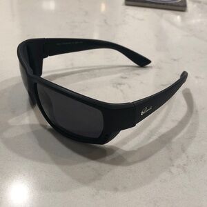 Bevi Black Sport Sunglasses